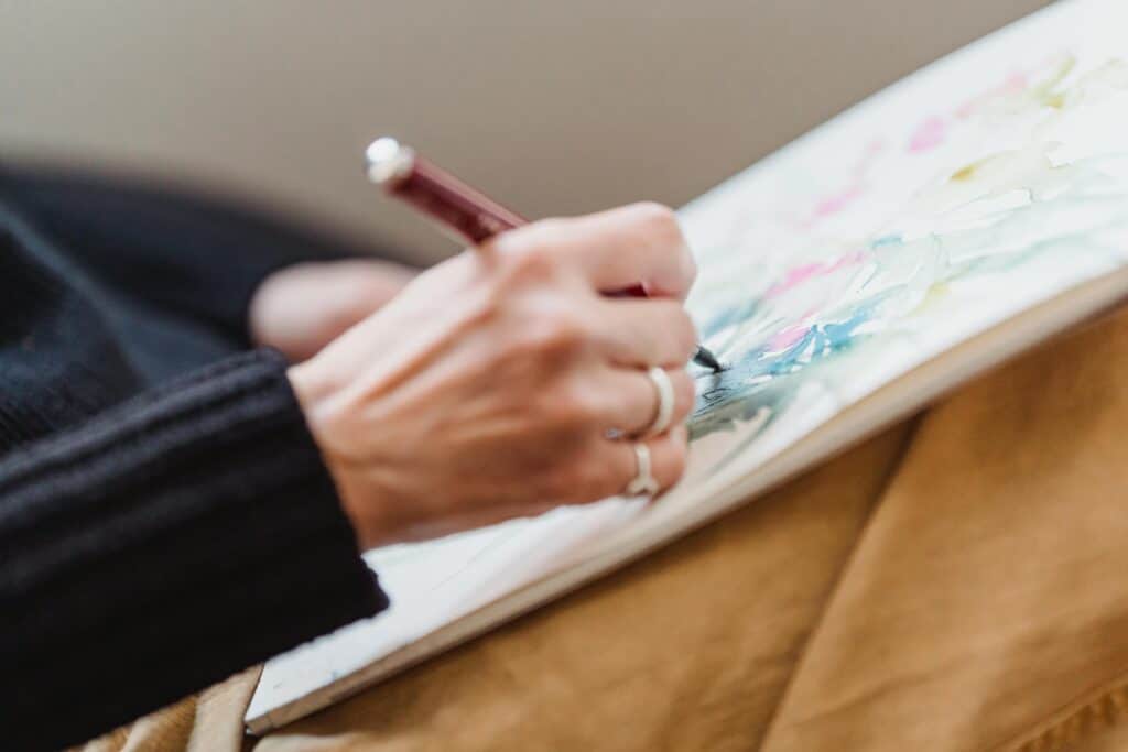 創意手繪水彩畫，展現21世紀全球外勞集團的多元文化與合作精神.