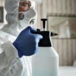 高污染防護人員消毒工作 | 21世紀全球外勞集團專業防疫與衛生服務.